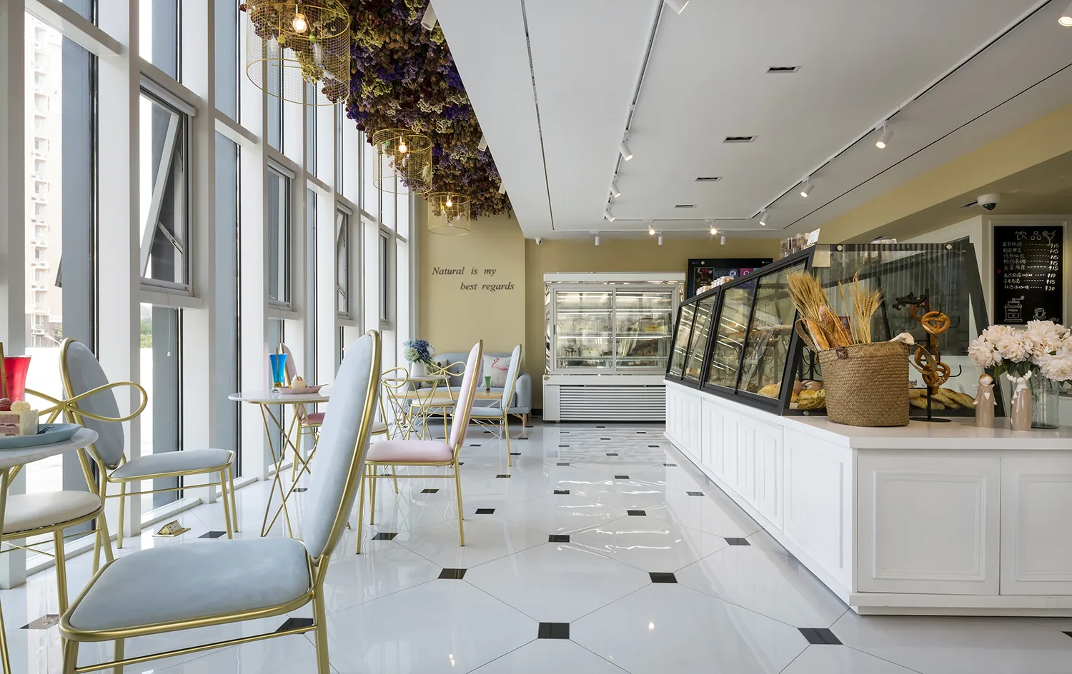 Bakery food display lighting application
