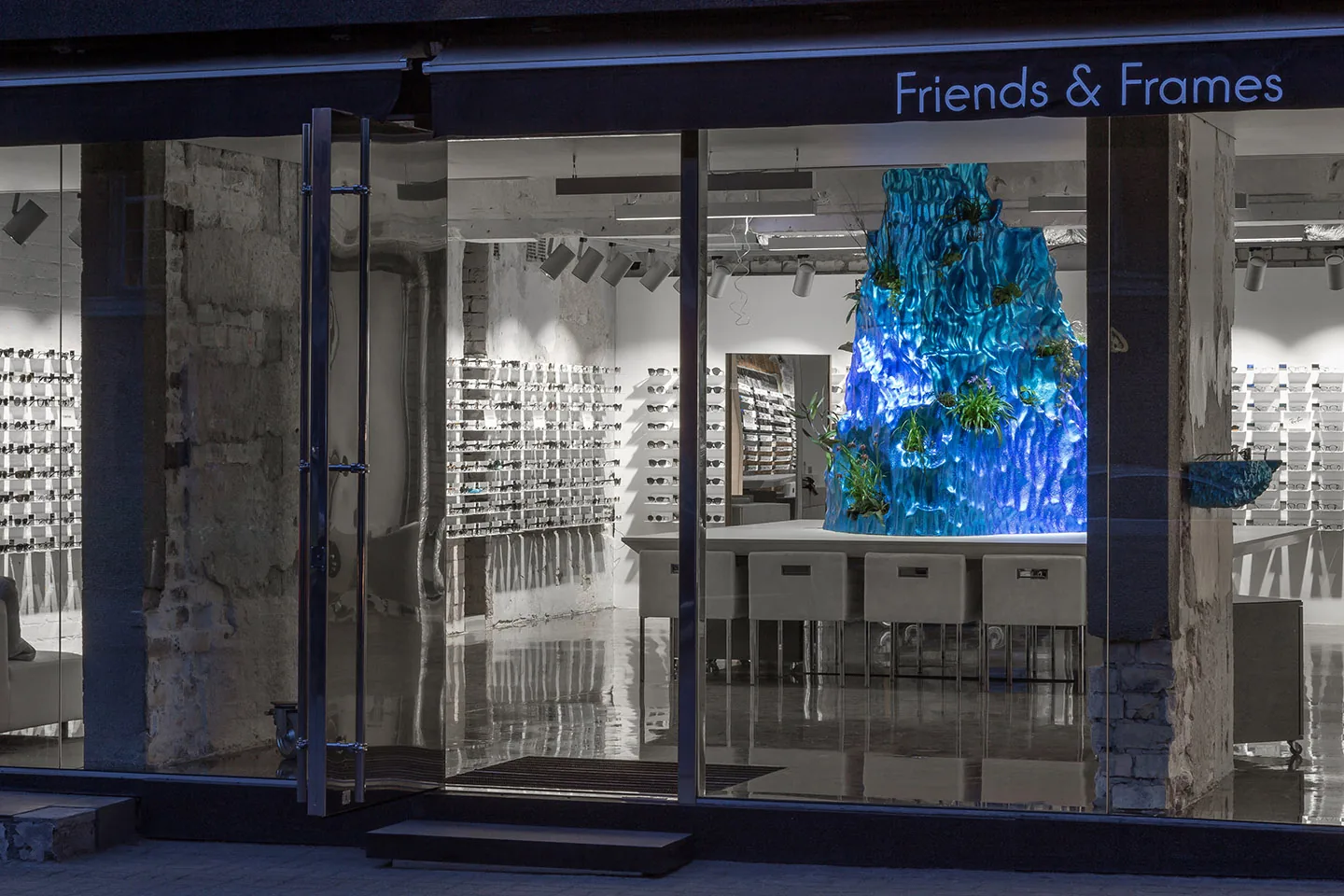 Optical shop commercial lighting application