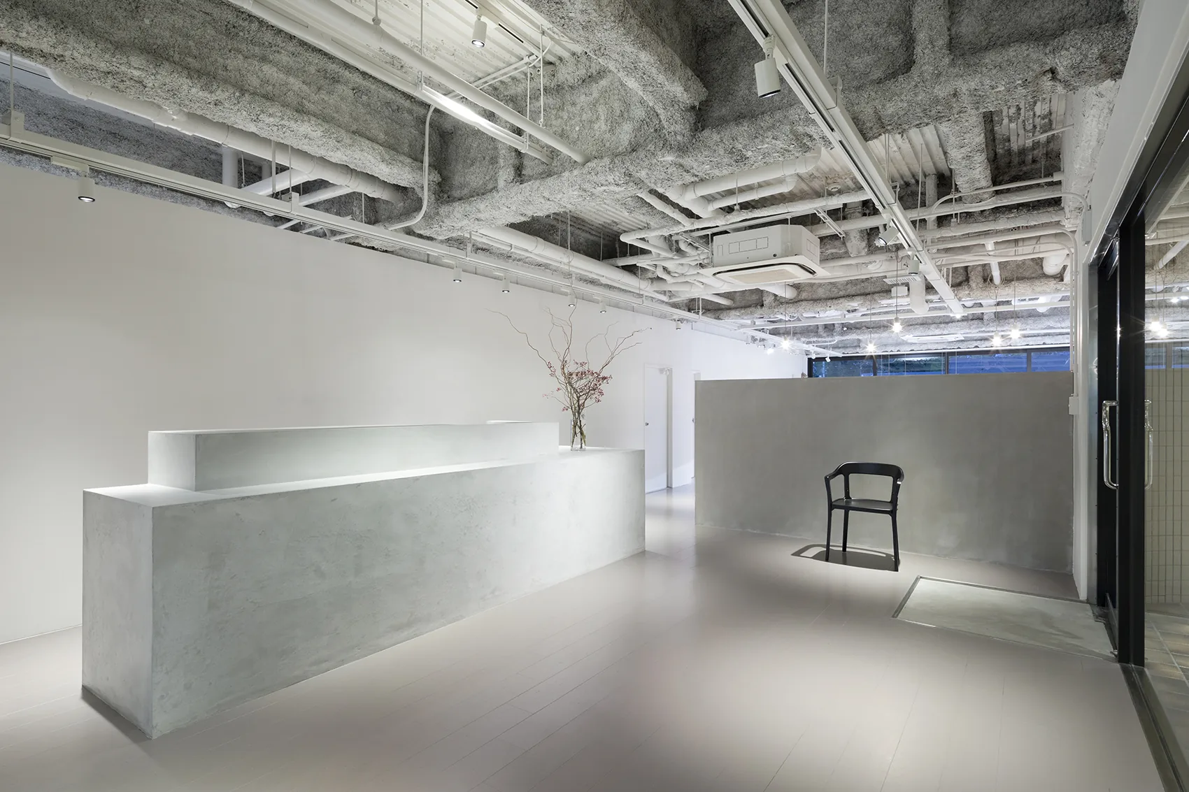 Salon and hospitality lighting application